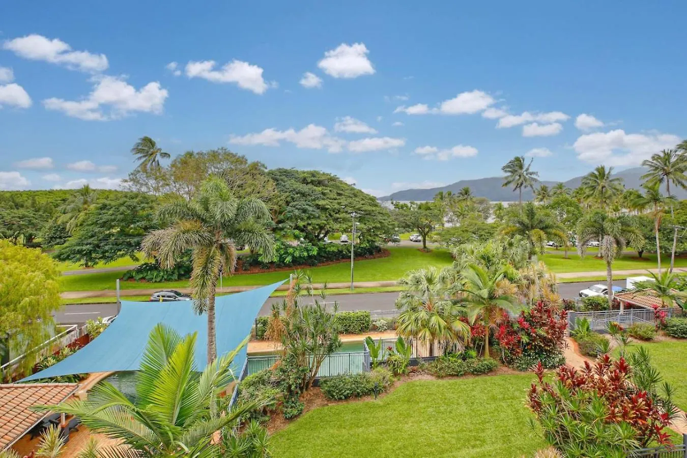 Tropical Comfort Pool And Stunning Esplanade Кэрнс Апартаменты